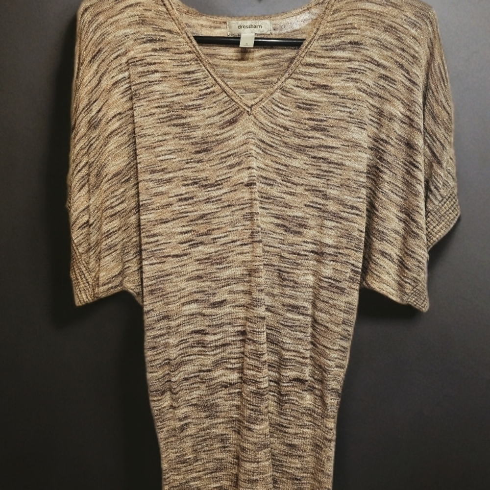 Dressbarn Women's Tan and Brown Knit Short-Sleeve Sweater. 👚🥻